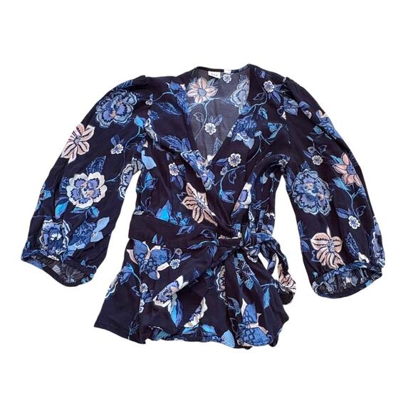 GAP Wrap Top - 3/4 Sleeve - Blue Floral - Size Small - Picture 3 of 7